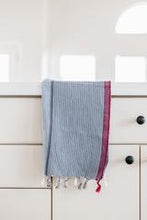 Load image into Gallery viewer, HL Hand Towel