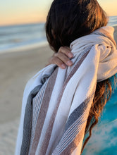 Load image into Gallery viewer, HL Fouta Towel