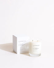 Load image into Gallery viewer, Catskills Escapist Candle