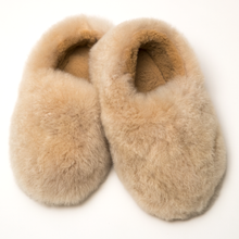 Load image into Gallery viewer, Inti Alpaca Slippers
